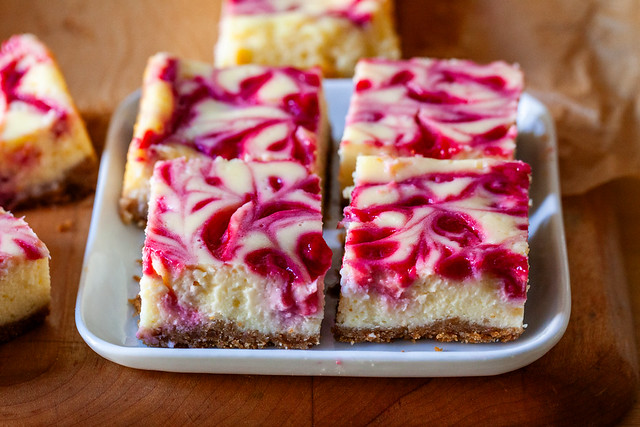 raspberry swirl cheesecake bars-11